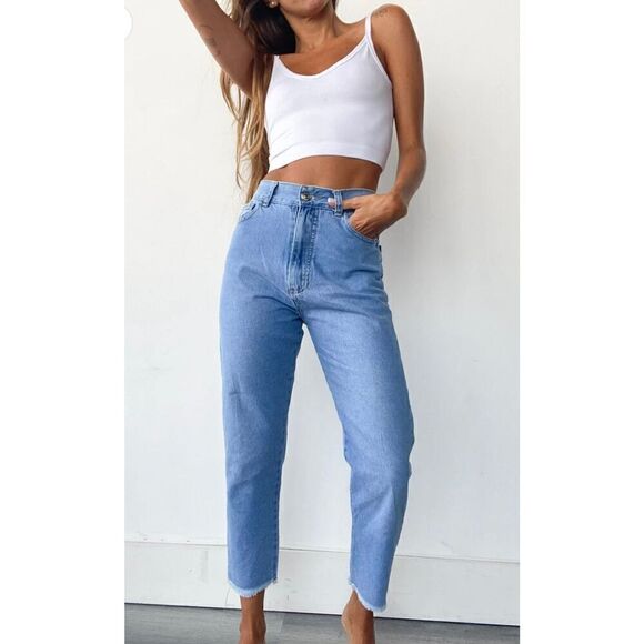 Chipre Mom Jeans NWT - Picture 4 of 16